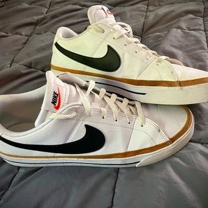 NIKE MENS COURT LEGACY